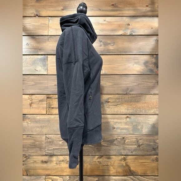 Lululemon Pullover - Picture 8 of 11